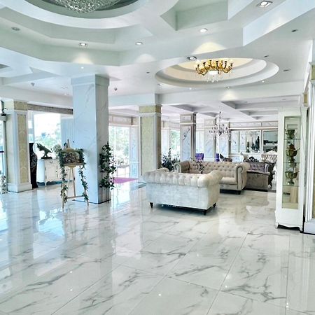 Hotel Napheera Royal Tel Ban Khlong Bang Krathiam Exterior foto