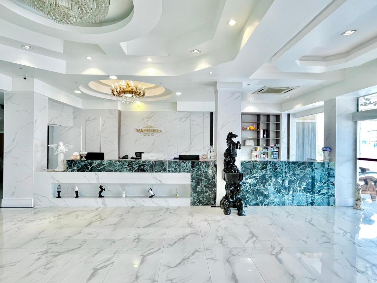 Hotel Napheera Royal Tel Ban Khlong Bang Krathiam Exterior foto