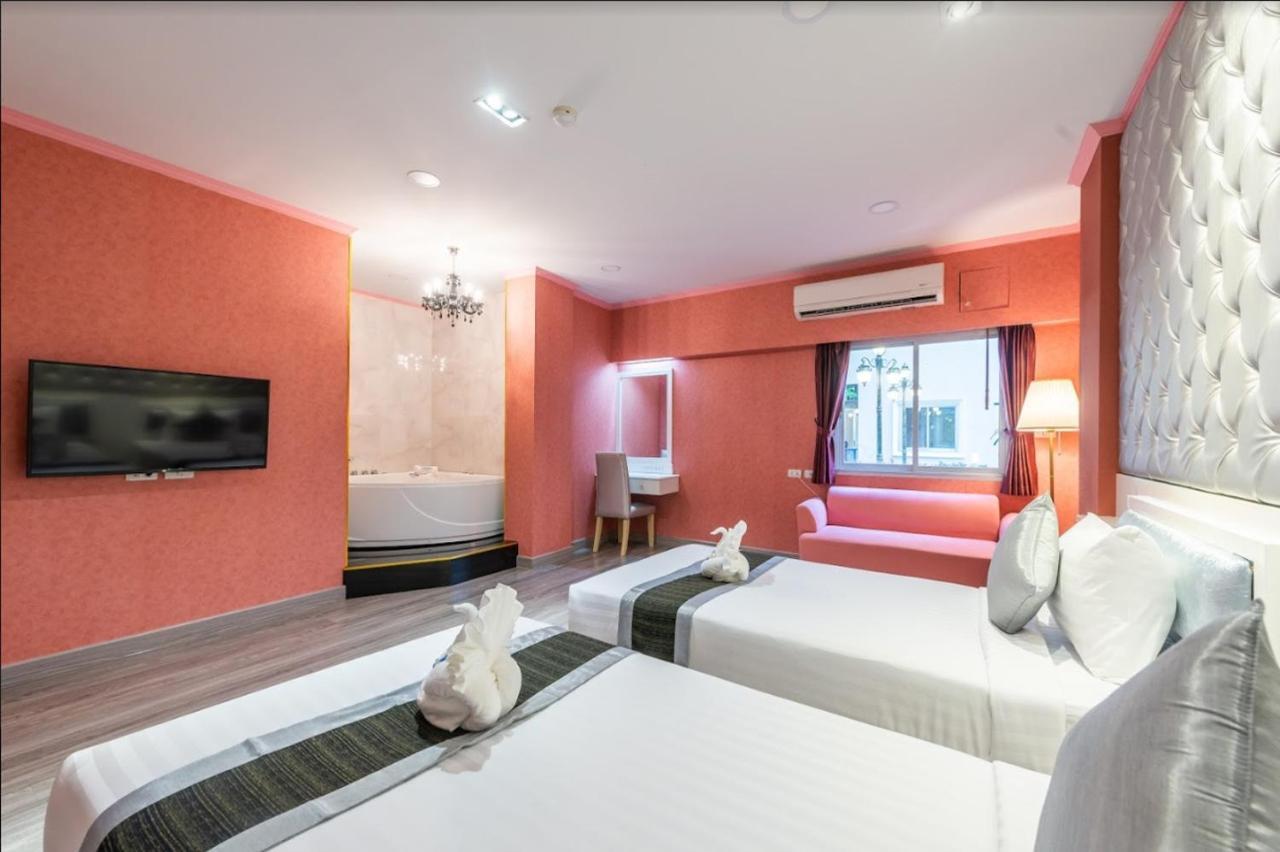Hotel Napheera Royal Tel Ban Khlong Bang Krathiam Exterior foto