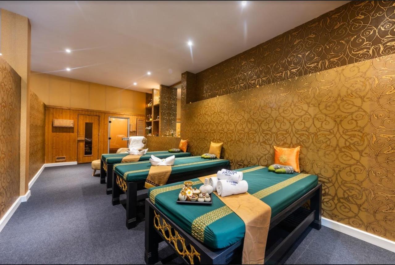 Hotel Napheera Royal Tel Ban Khlong Bang Krathiam Exterior foto